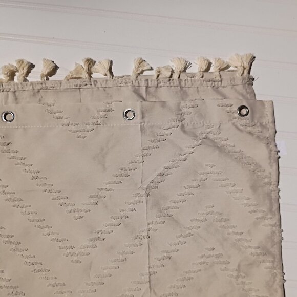 Boho Shower Curtain 72 x 85 Cream Tufted Chenille Chevron Hardware Farmhouse NEW - Picture 9 of 14